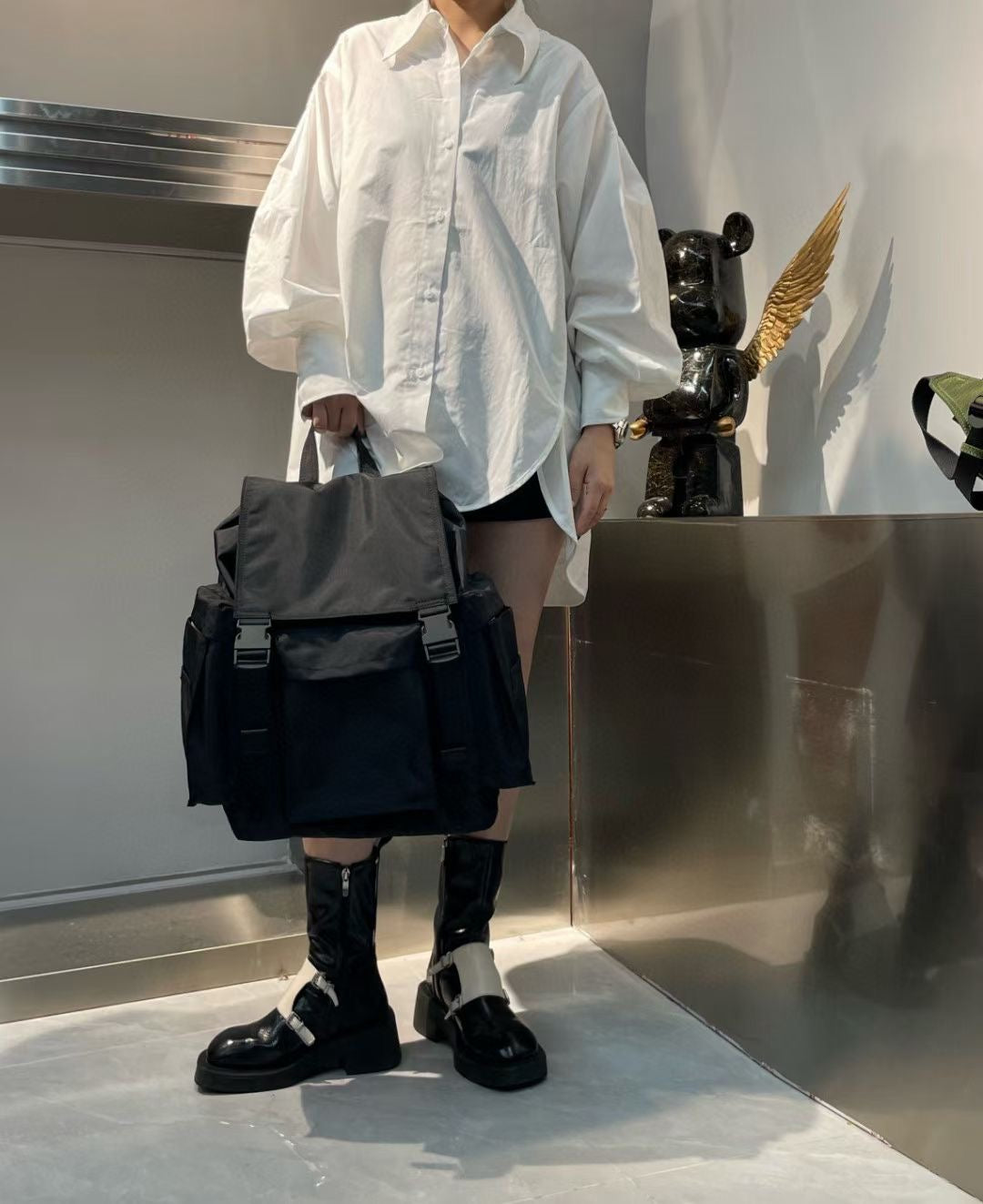 BLACK MULTIPOCKET BACKPACK