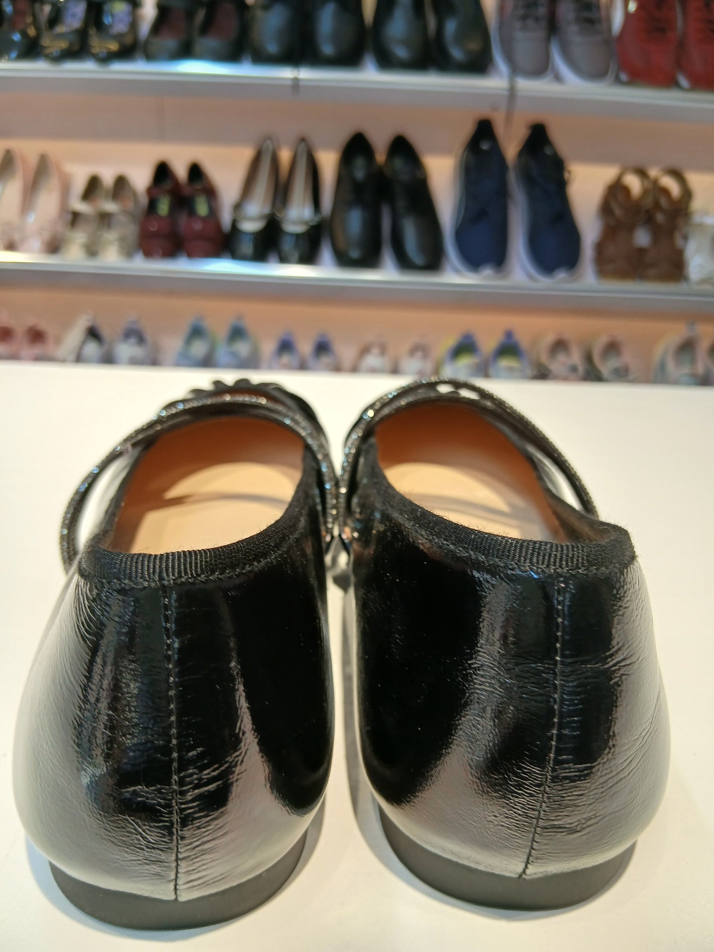 SMOOTH LEATHER BLACK & SHIMMERING SILVER FLAT SHOES