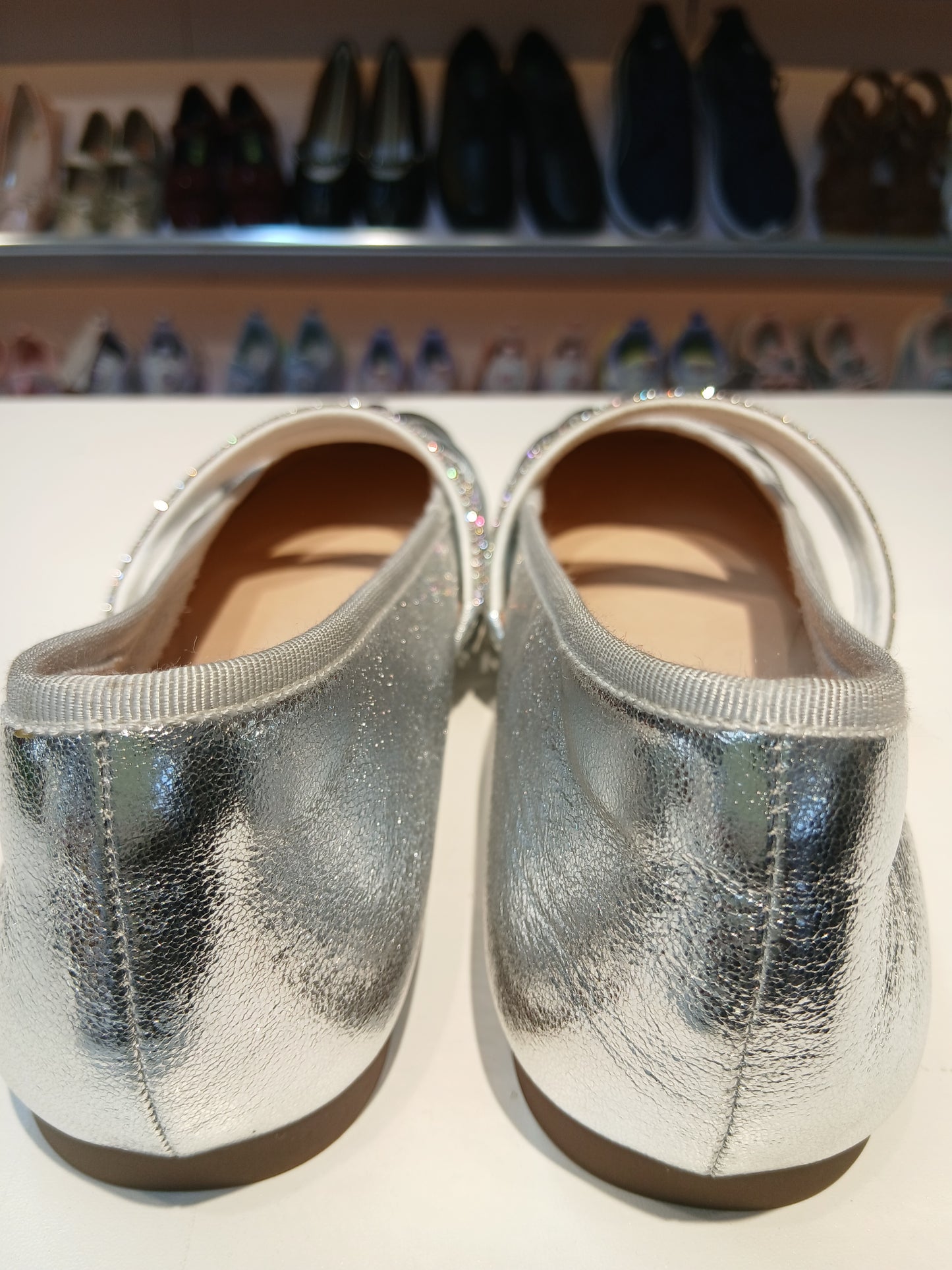 SMOOTH LEATHER BLACK & SHIMMERING SILVER FLAT SHOES