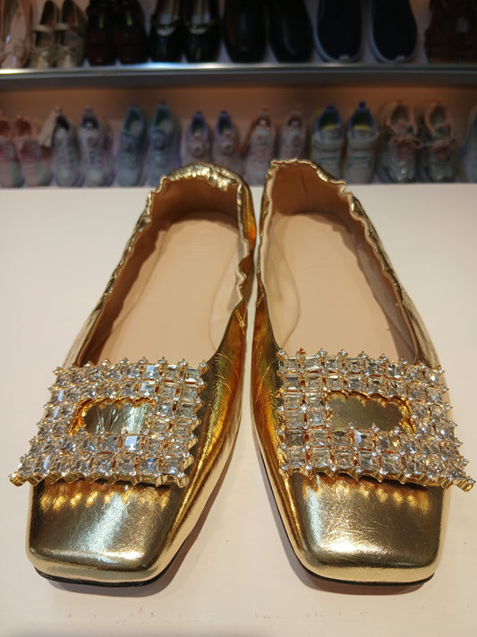 LUSTROUS PATENT GOLD & SILVER FLAT SHOES