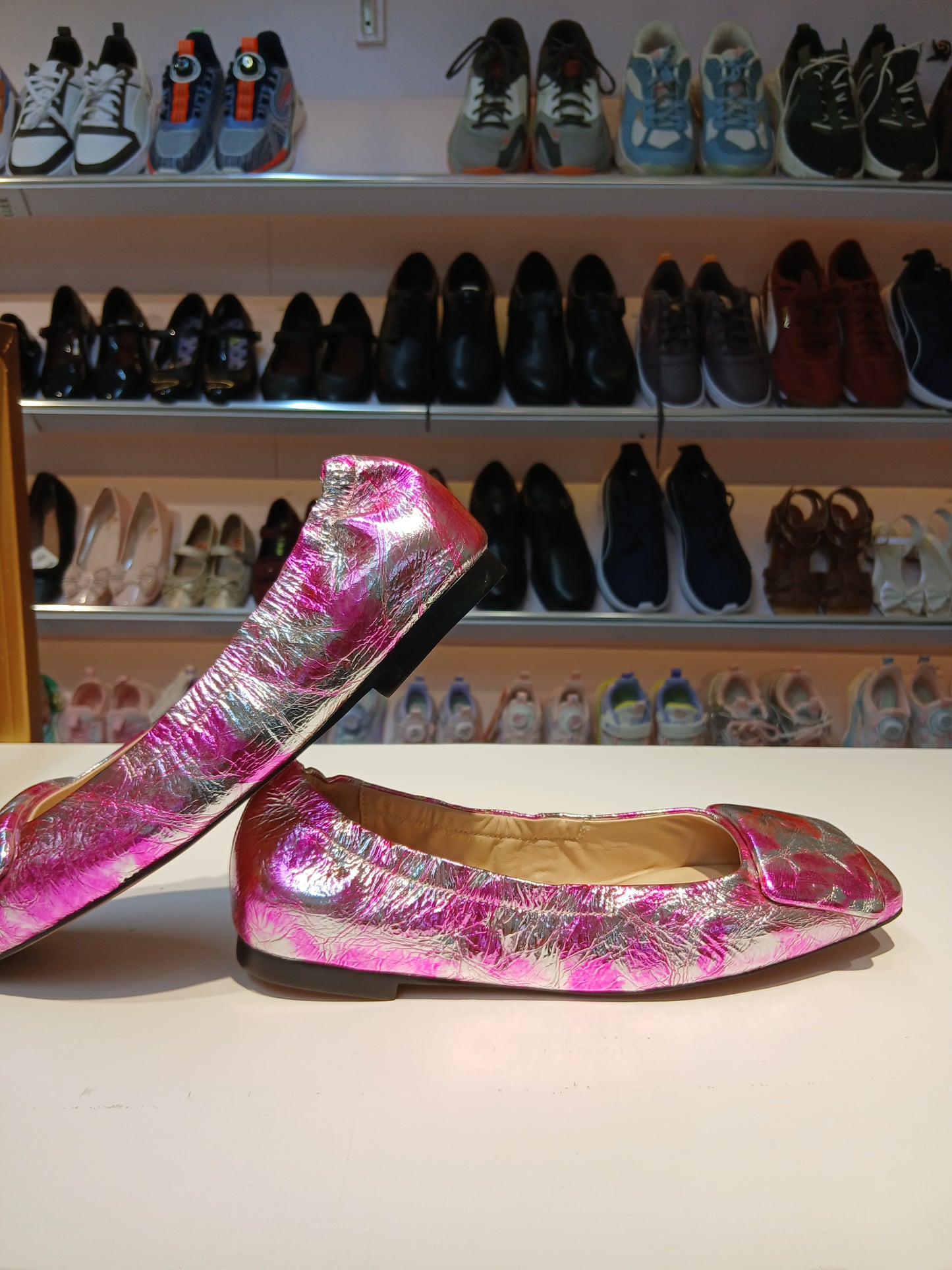 COLOURFUL PATENT FLAT SHOES
