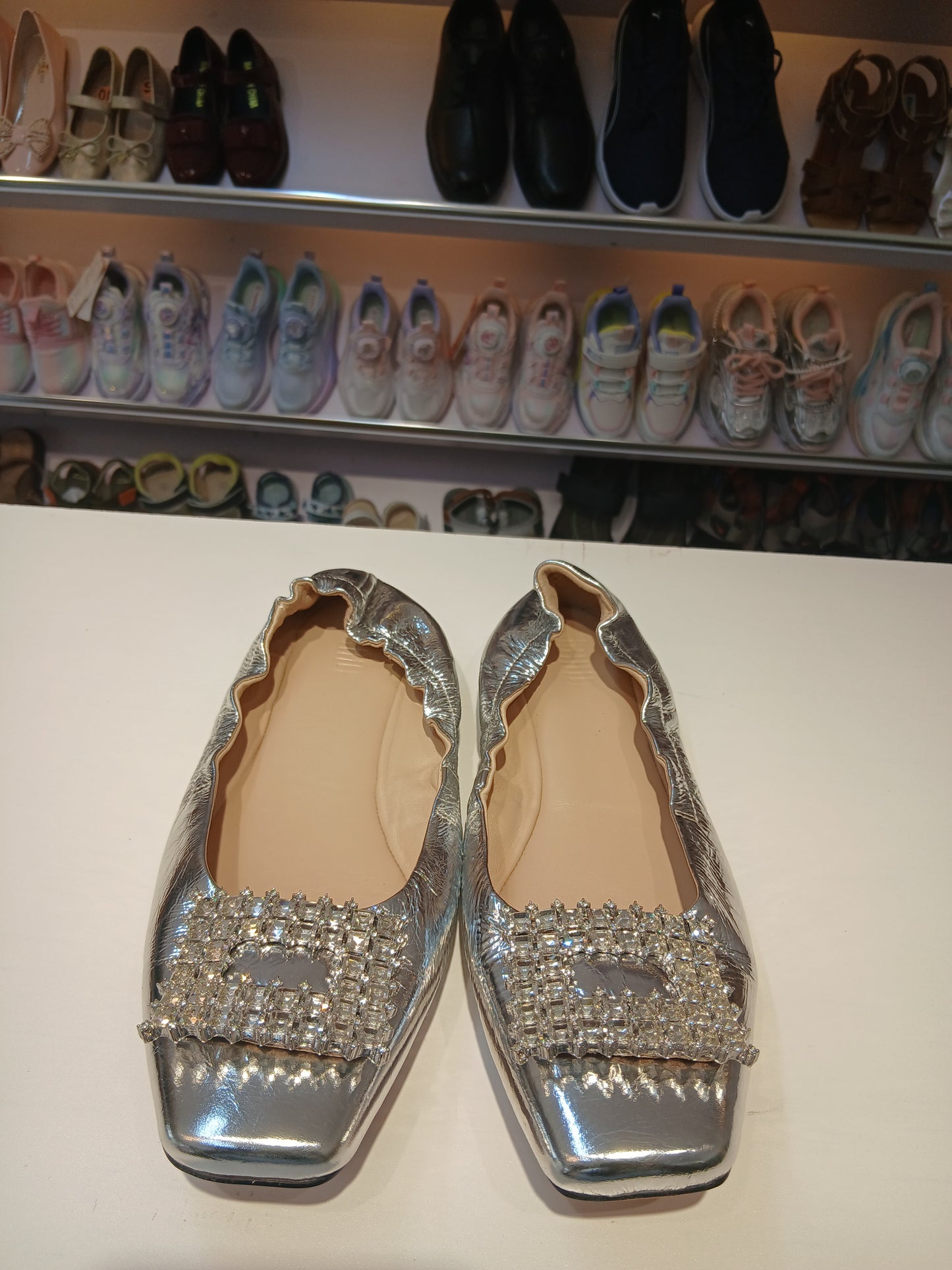 LUSTROUS PATENT GOLD & SILVER FLAT SHOES