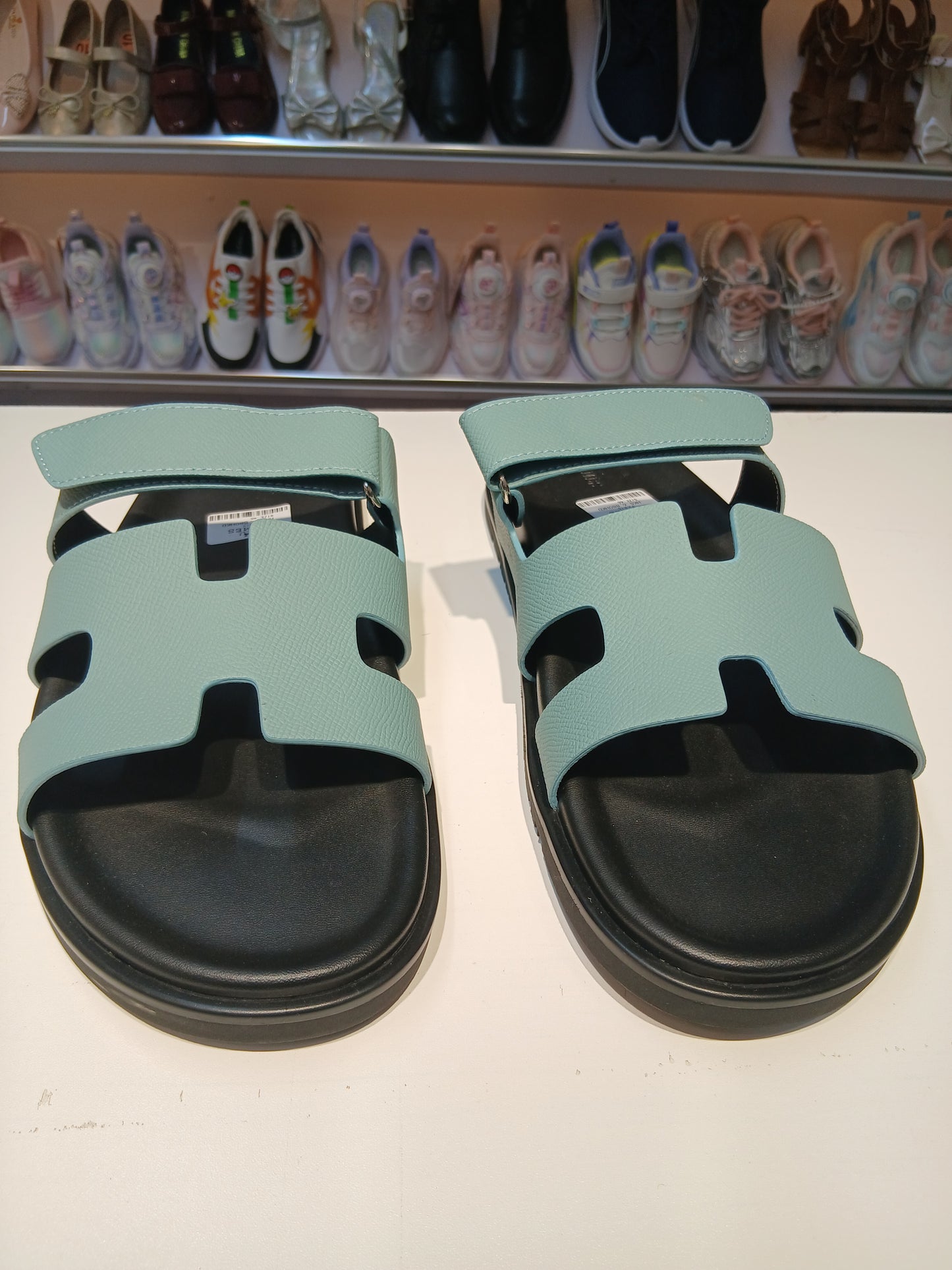 SMOOTH & COMFORTABLE HERMES SANDALS