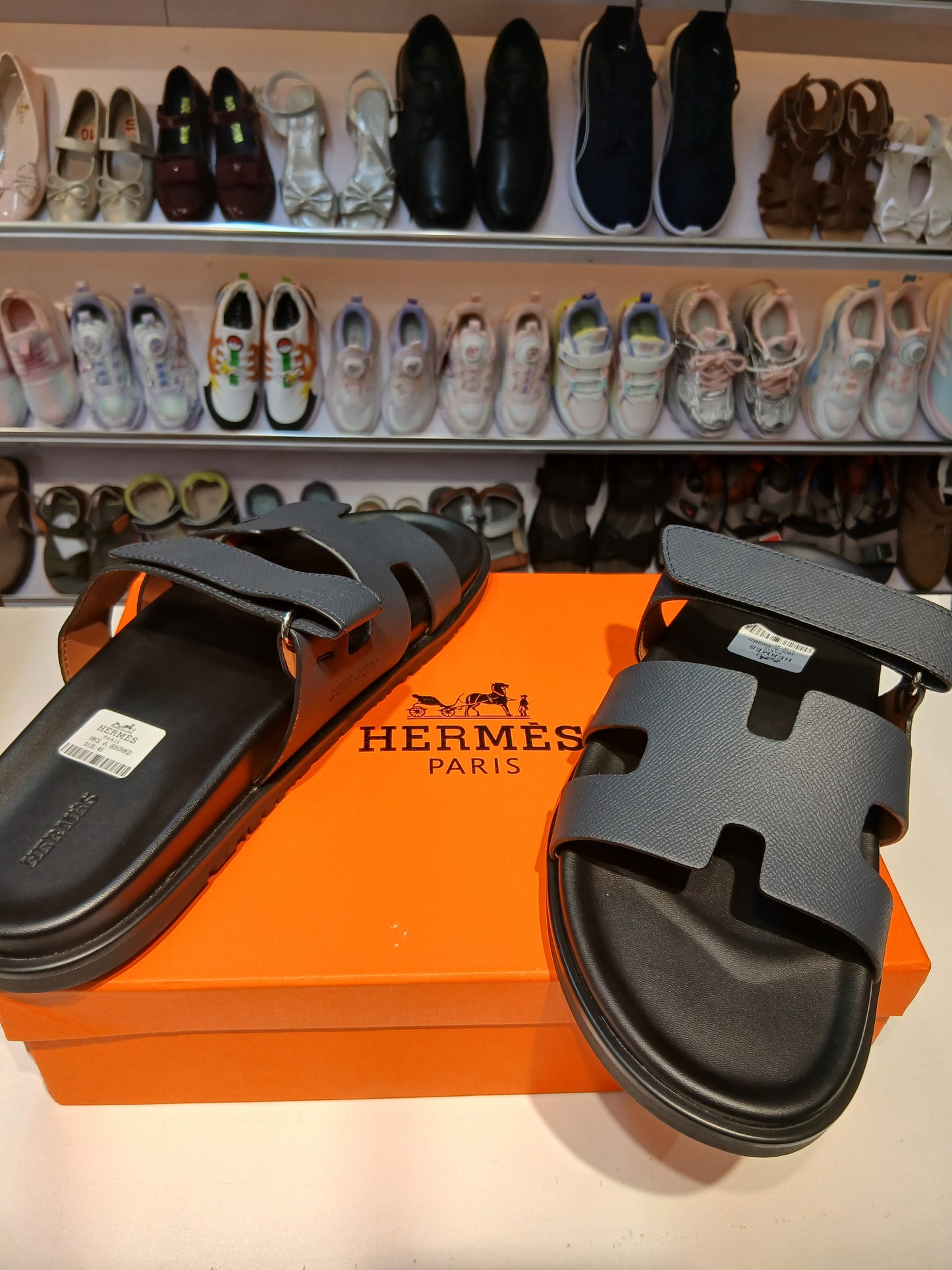SMOOTH & COMFORTABLE HERMES SANDALS