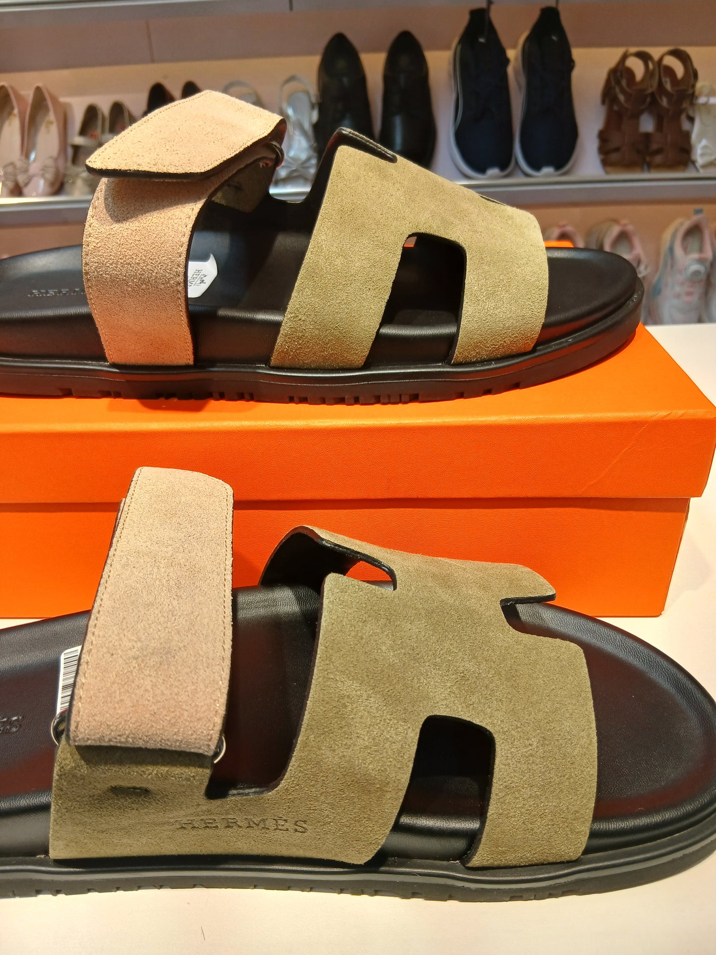 SMOOTH & COMFORTABLE HERMES SANDALS