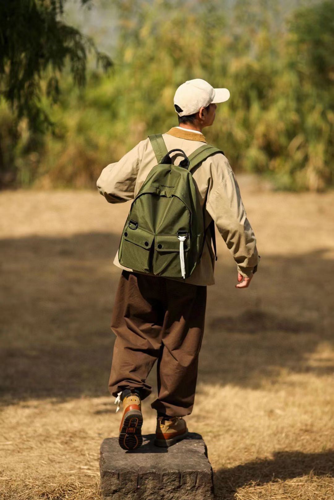 BLACK BACKPACK