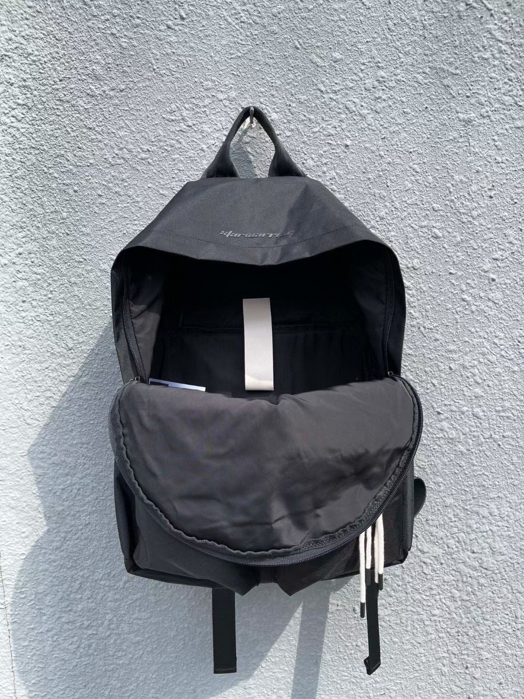 BLACK BACKPACK
