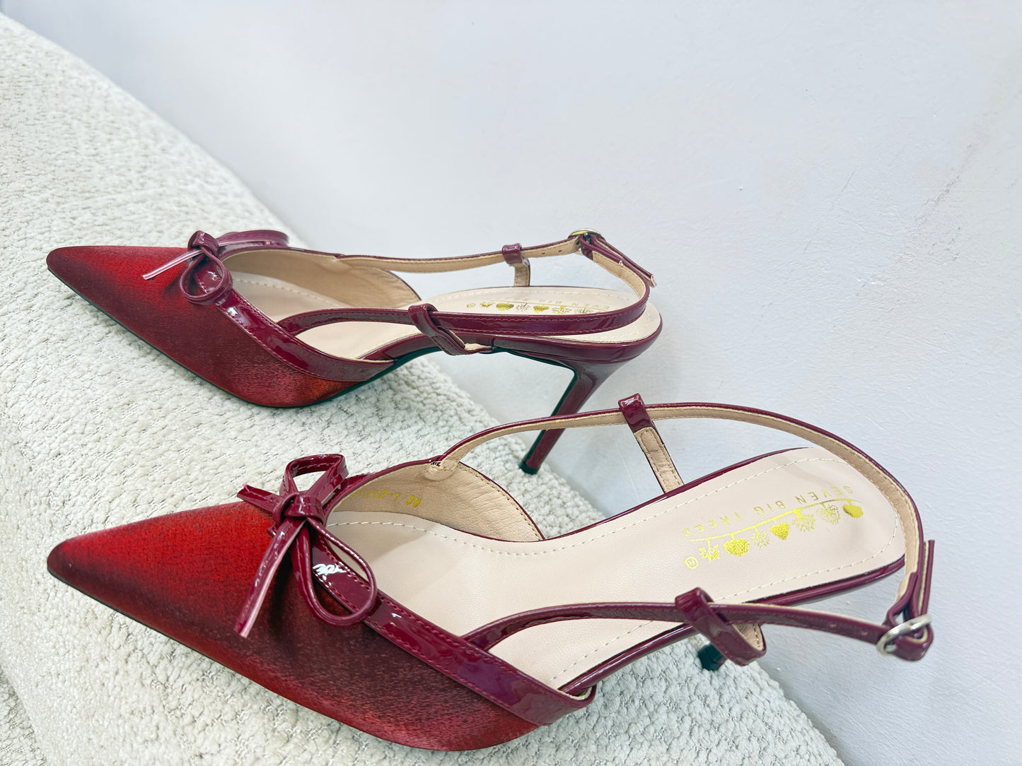 RED HALF-SLING HEEL