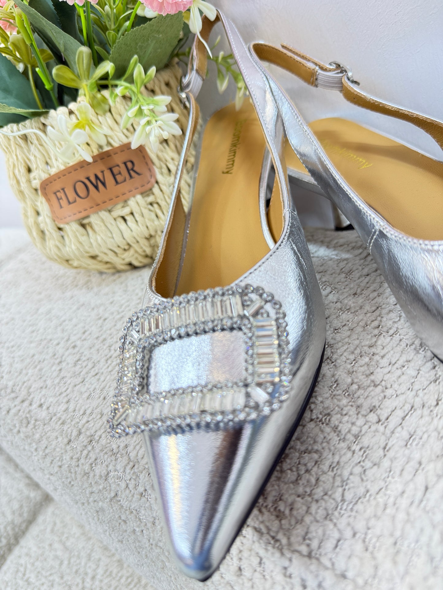 LUSTROUS SILVER & GOLD HALF-SLING HEEL SHOES
