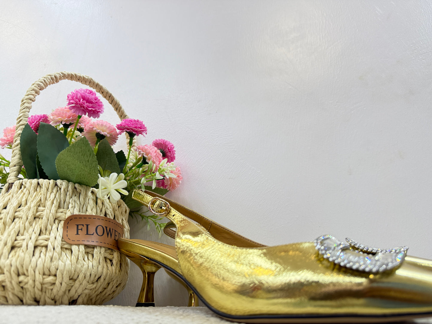 LUSTROUS SILVER & GOLD HALF-SLING HEEL SHOES