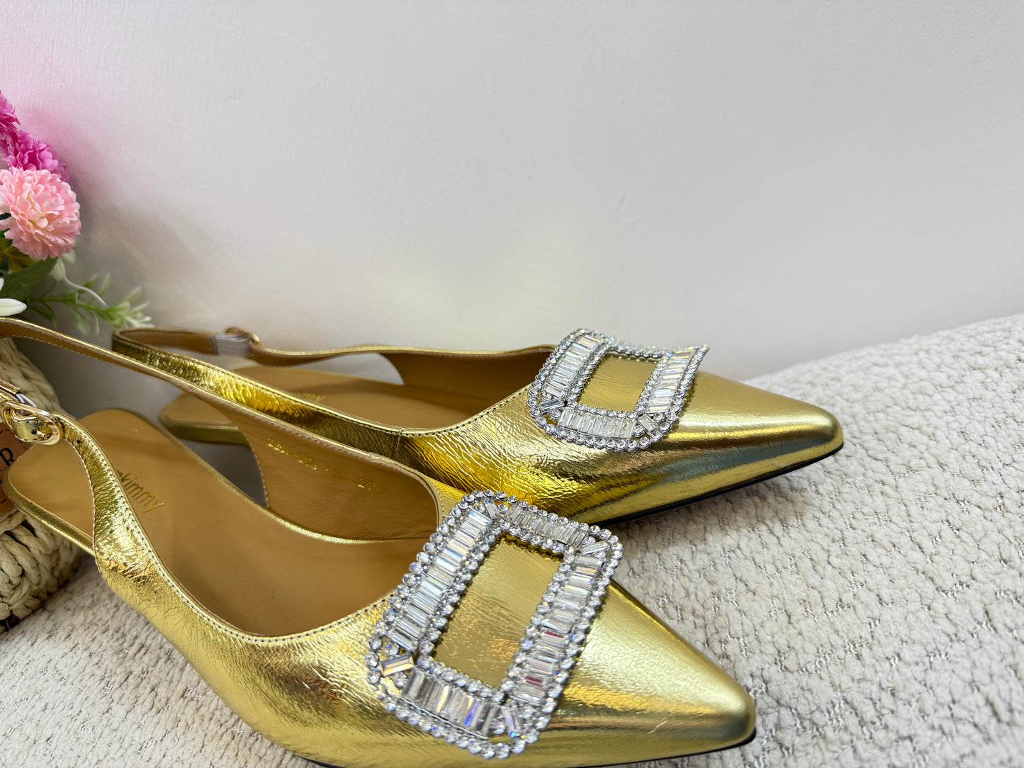 LUSTROUS SILVER & GOLD HALF-SLING HEEL SHOES