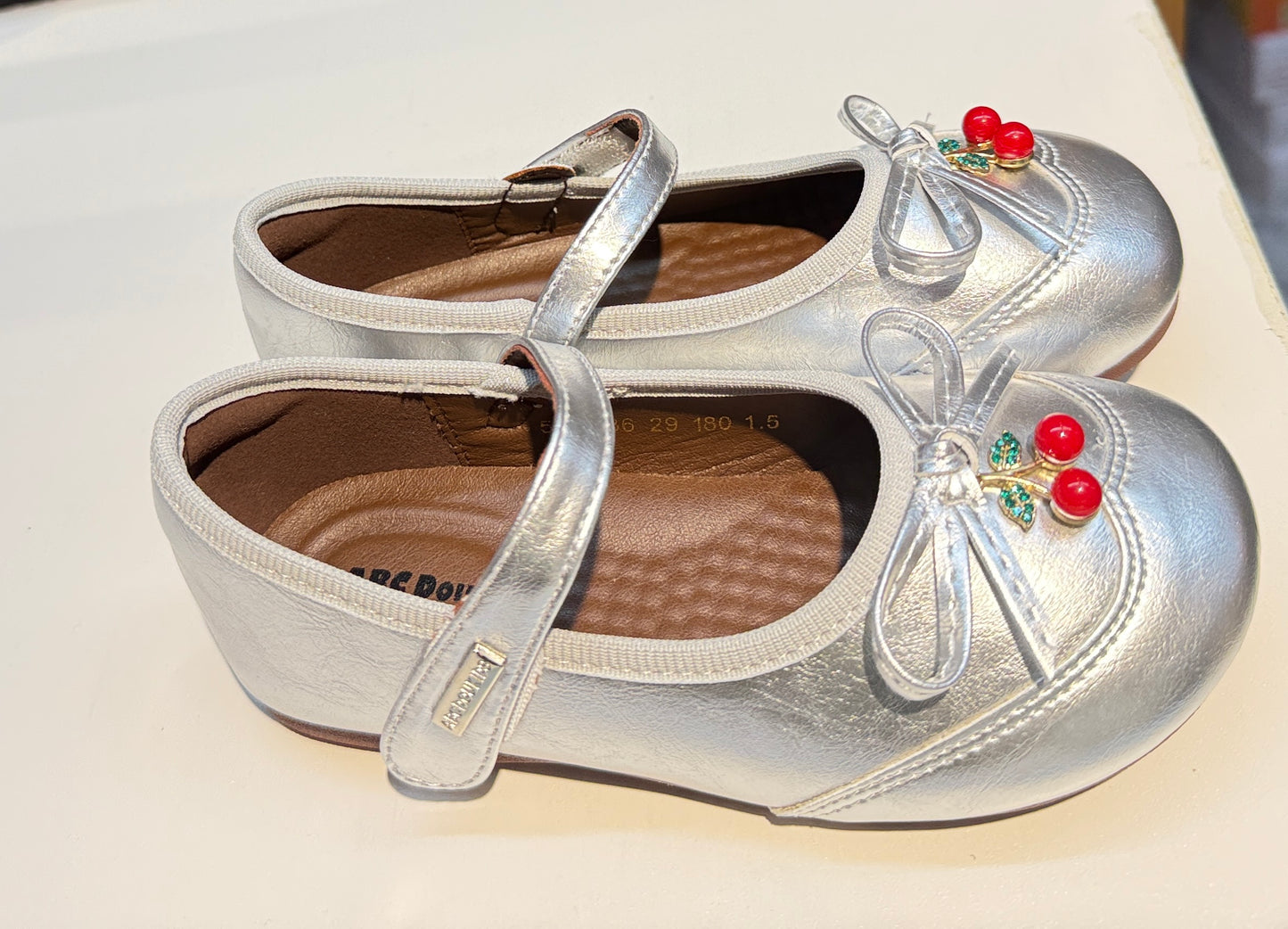 SUBTLE SOFT SILVER FLAT SHOES